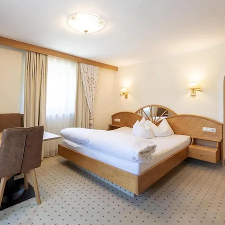 Falkner Apartman *