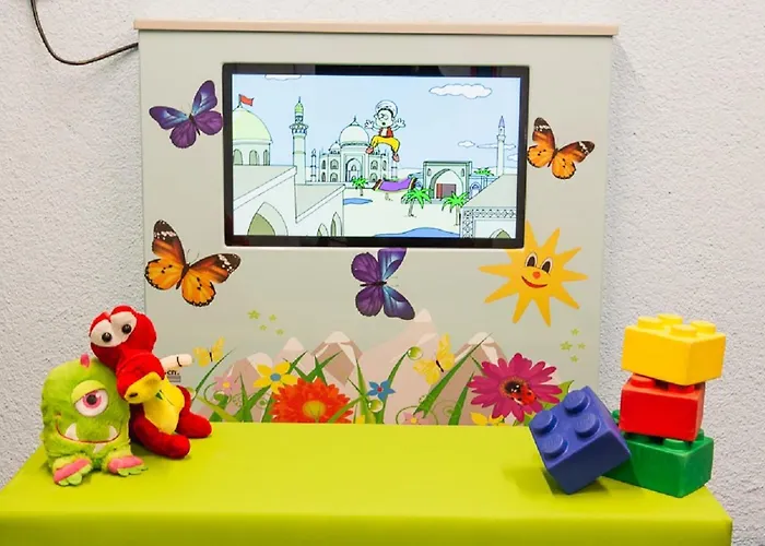 Falkner Apartament *