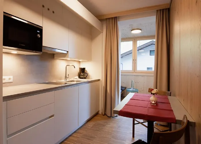 Falkner Apartament *