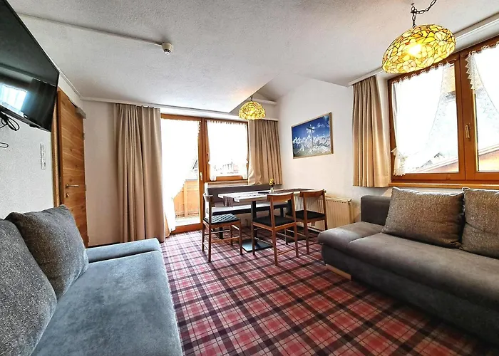 Falkner Apartament *